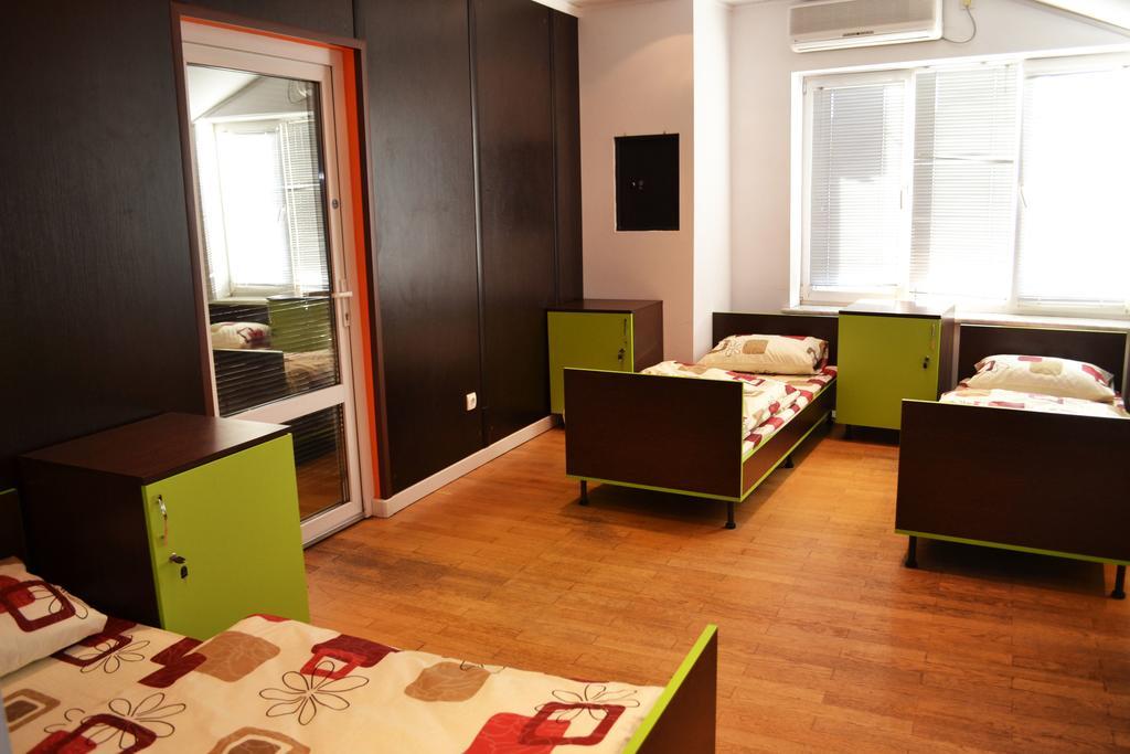 Wanted Hostel Lwów Zewnętrze zdjęcie