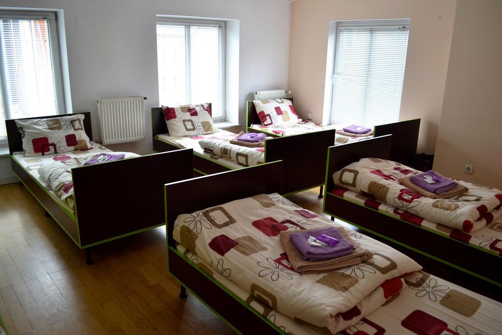Wanted Hostel Lwów Zewnętrze zdjęcie