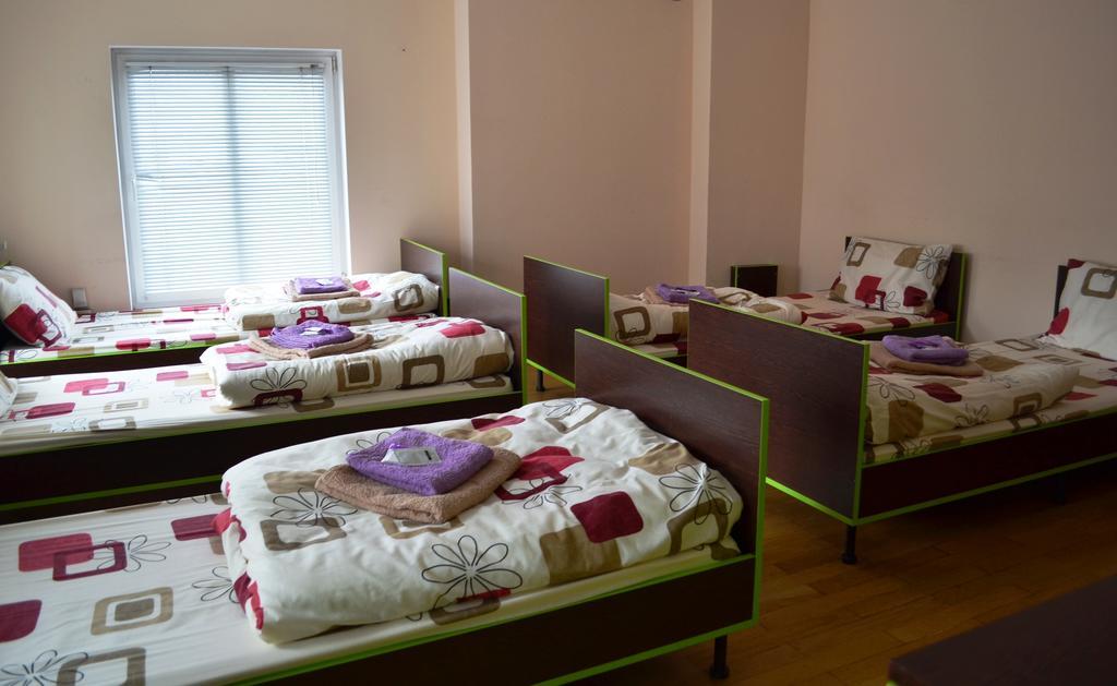 Wanted Hostel Lwów Zewnętrze zdjęcie