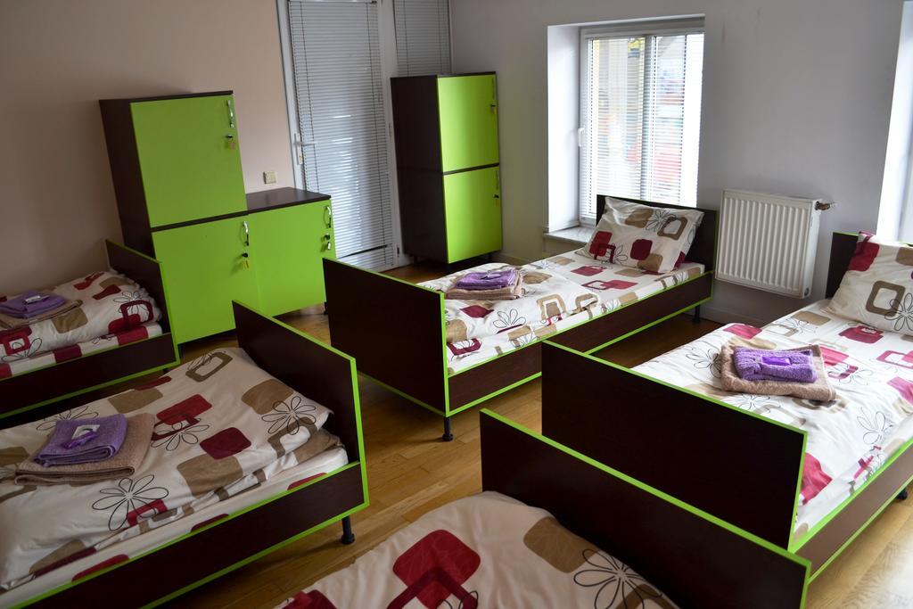 Wanted Hostel Lwów Zewnętrze zdjęcie