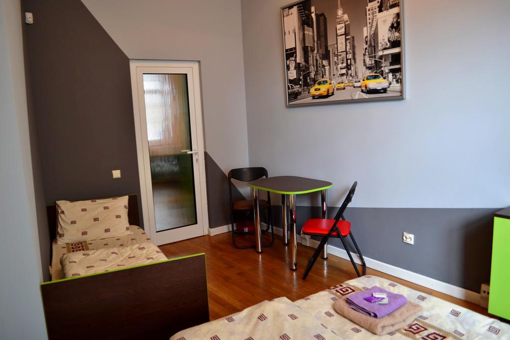 Wanted Hostel Lwów Zewnętrze zdjęcie