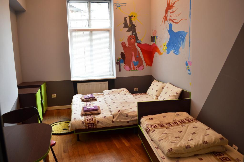 Wanted Hostel Lwów Zewnętrze zdjęcie